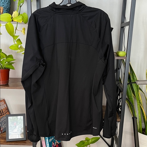 Nike Black Lightweight Running Jacket - Picture 6 of 6